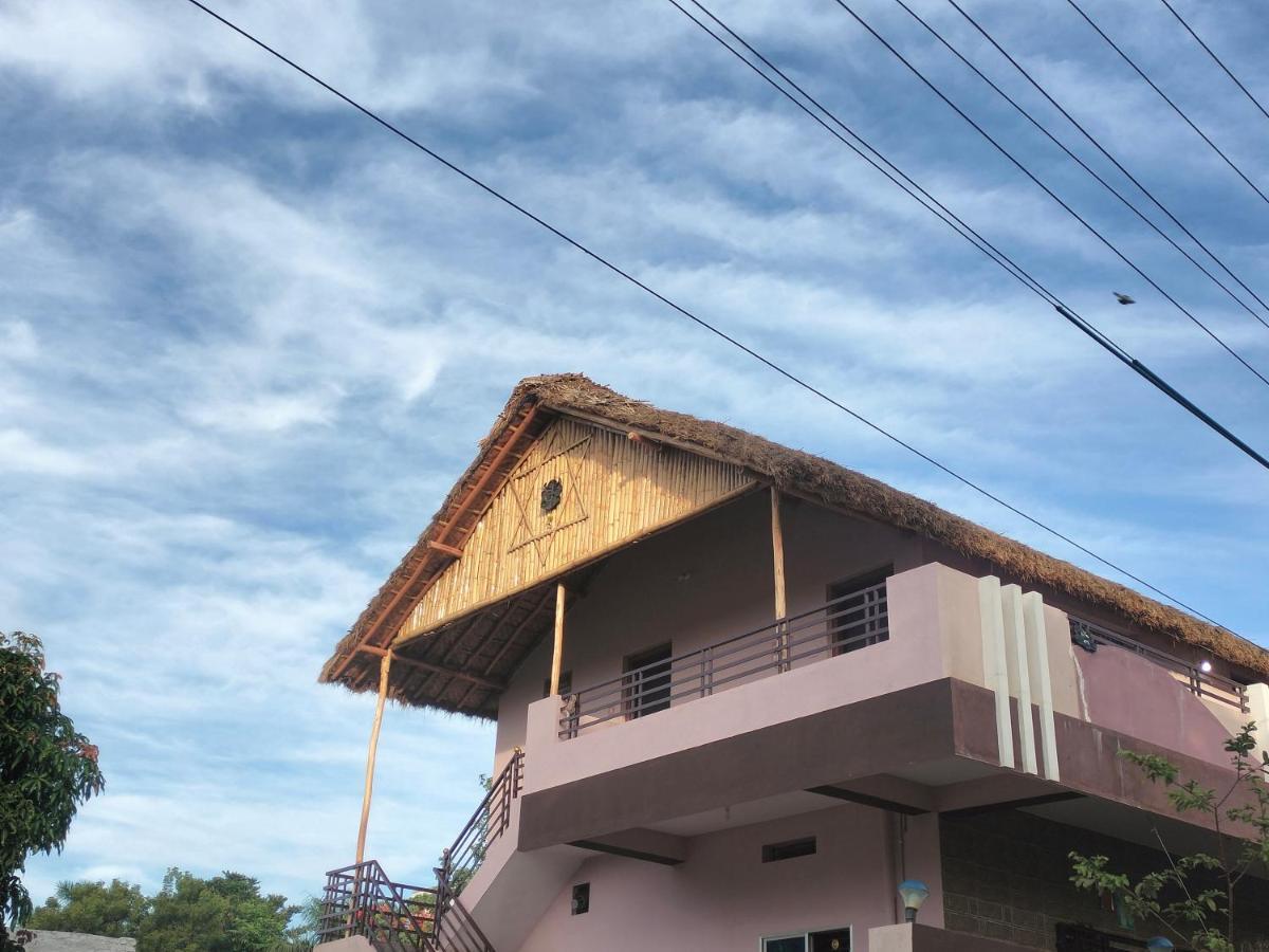 Prajwal Home Stay Хампи Екстериор снимка