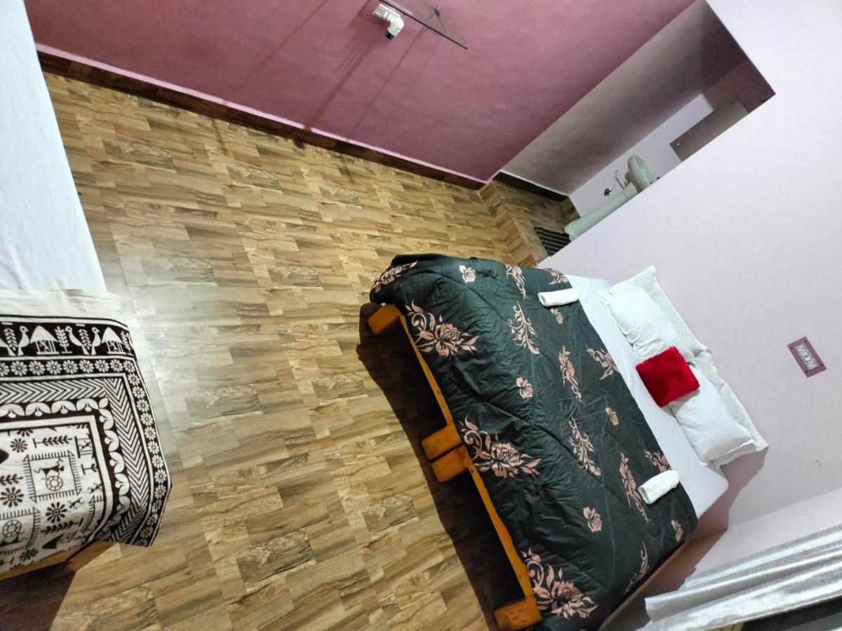 Prajwal Home Stay Хампи Екстериор снимка