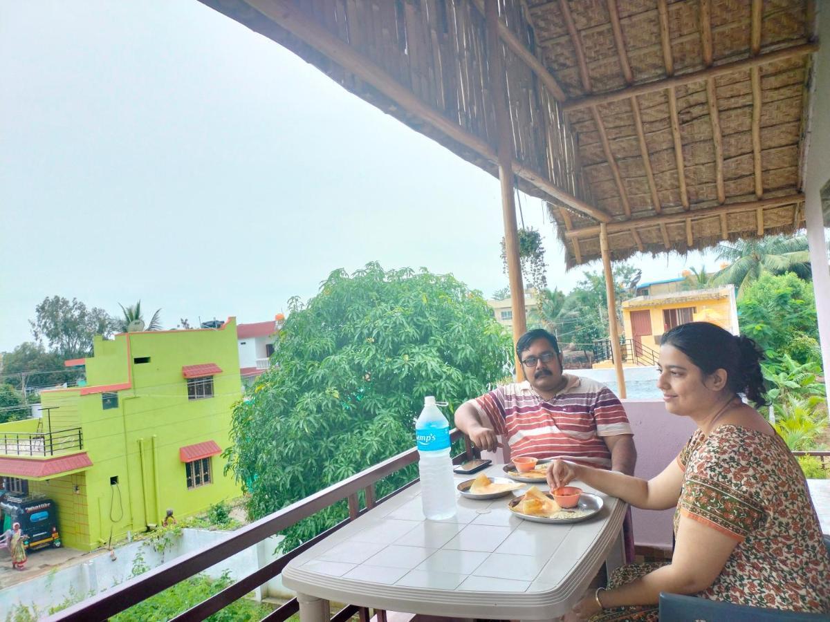 Prajwal Home Stay Хампи Екстериор снимка